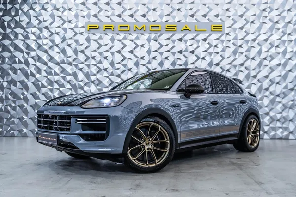 Porsche  - Cayenne Turbo GT E-Hybrid Coupe