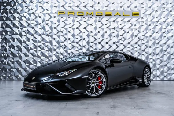 Lamborghini  -  Huracan EVO RWD 