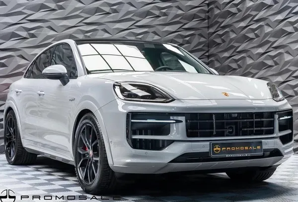 Porsche - Cayenne S E-HYBRID COUPE SPORT 
