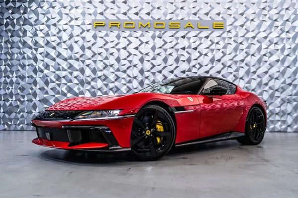 Ferrari  -  12 Cilindri Rosso Corsa