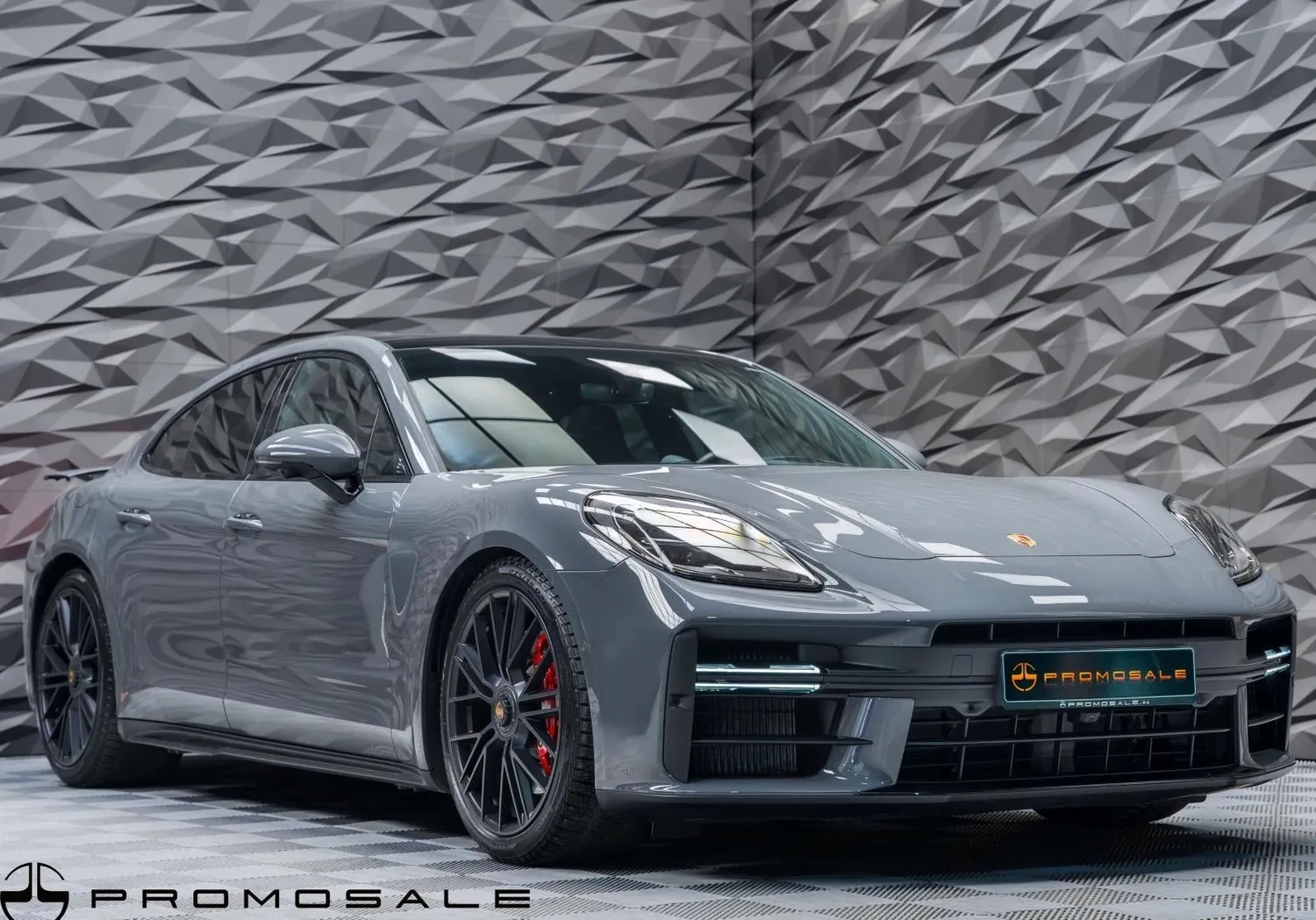 PORSCHE Panamera GTS