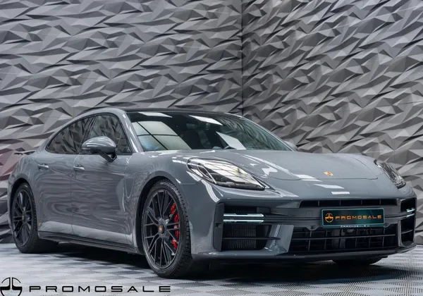 PORSCHE - Panamera GTS